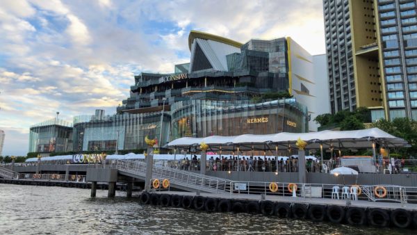 バンコク子連れ6人旅その2（空港→ホテル、ICONSIAM へのボート移動）